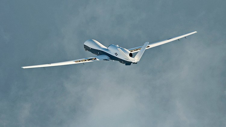 Ex alto cargo del Pentágono: "Cuantas más bombas tiramos, más guerra creamos"