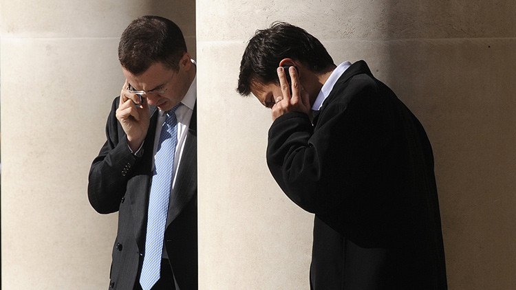 Científicos encuentran vínculos entre los teléfonos móviles, Wi-Fi y el cáncer 