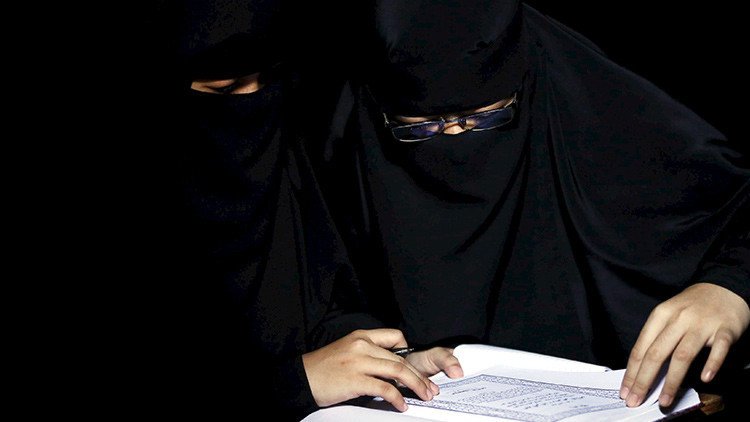 El Estado Islámico, objeto de una estafa online por jóvenes de Chechenia