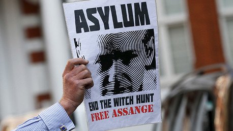 Julian Assange pide al presidente Hollande asilo en Francia a través de 'Le Monde'