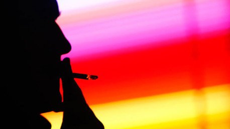 Fumar puede causar psicosis y esquizofrenia