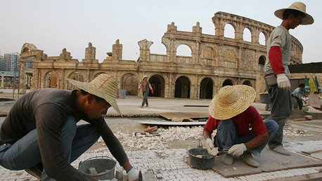 La Torre Eiffel 'made in China' y otras réplicas que dejan boquiabiertos a los turistas