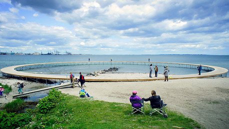 Video: Construyen en Dinamarca un puente que no lleva a 'ninguna parte'