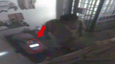 ¿Un iPad en la celda? Las cámaras revelan cómo era la vida de 'El Chapo' en la cárcel
