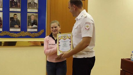 'Mujer maravilla' a la siberiana: con solo 15 años logra detener a un atacante armado 