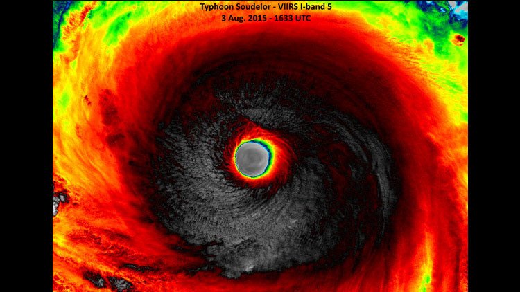 La tormenta más poderosa del 2015 avanza peligrosamente a través del Pacífico