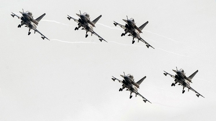 China estudia proporcionar a Irán un importante número de cazas Chengdu J-10