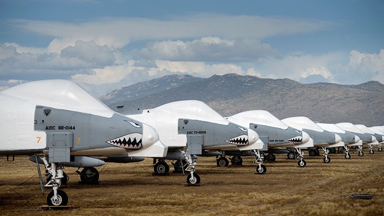 EE.UU. enviará "chatarra aérea" a Europa para "contener a Rusia"