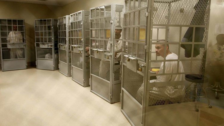 "No meterías ni a un perro en las cárceles de EE.UU., donde los reos beben de la alcantarilla"