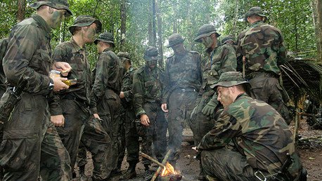 "¡Bang, bang!': la falta de municiones obliga a los soldados holandeses a imitar los disparos