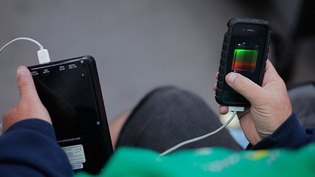 Conozca cómo la vida de la batería de su 'smartphone' puede ser usada para invadir su privacidad