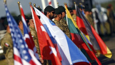 "La OTAN se sume en una niebla existencial con medidas insuficientes y estúpidas"