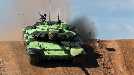 Ocho países miden su fuerza militar en la semifinal de Biatlón de tanques en Rusia