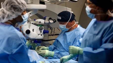 Estudio revela por qué ciertos pacientes hacen música durante las operaciones