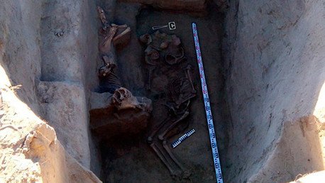 Hallan en Rusia una tumba de un guerrero escita enterrado con su tesoro