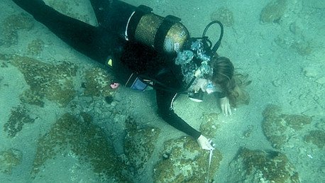 Fotos: Descubren una antigua ciudad griega de la Edad del Bronce bajo el Mediterráneo
