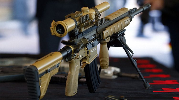 La exportación de armas alemanas de mano a los países árabes ha crecido más de 30 veces en 2015