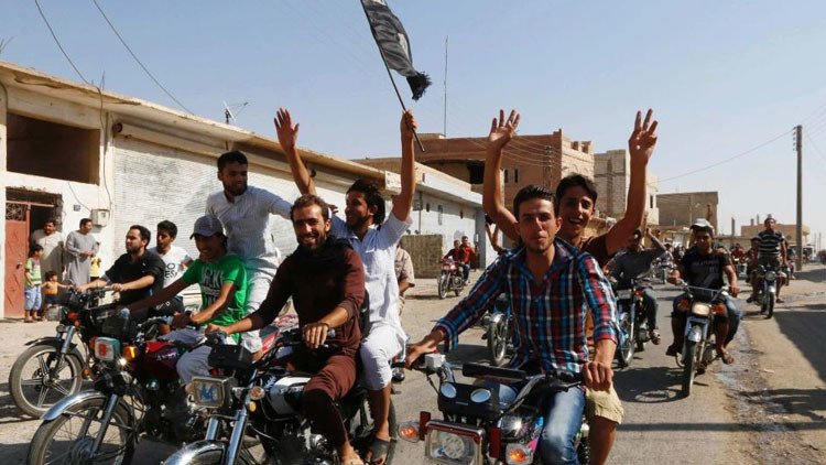 Combatiente del EI se queja de sus compañeros: comen como niños y roban el calzado 