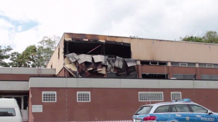 "No más refugiados": 4 ataques xenófobos en Alemania dejan en llamas centros de inmigrantes (VIDEO)