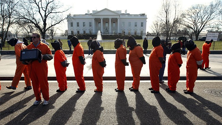 Paul Craig Roberts: "Occidente está dando sus últimos respiros"