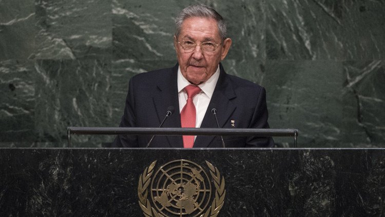 Raúl Castro exige que se devuelva a Cuba "el territorio ilegalmente ocupado de Guantánamo"
