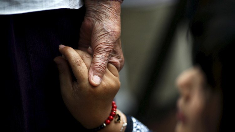 Condenan a prisión al exvoluntario y traidor a WikiLeaks por violar a nueve adolescentes