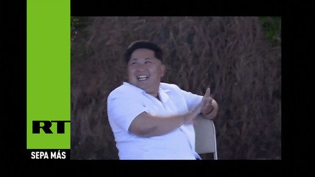 Kim Jong-un revisa los resultados de ejercicios militares en el mar del Este 