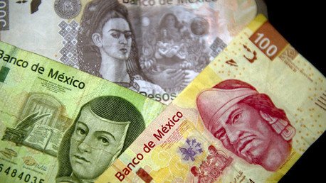 Un caso único: el diputado más joven de México donará más de la mitad de su sueldo