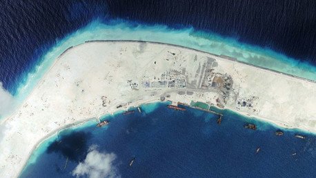 Tensión en Asia-Pacífico: China construye una tercera pista de aterrizaje en la zona de disputa