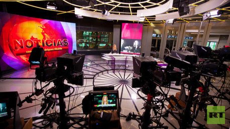 RT en Español comienza a emitirse en la plataforma estatal por satélite en Bolivia