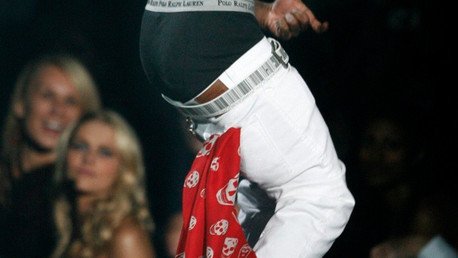 "Dios no iría vestido así": un concejal de Alabama quiere prohibir los pantalones caídos