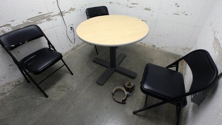 Exjefes de la CIA defienden la tortura en un libro