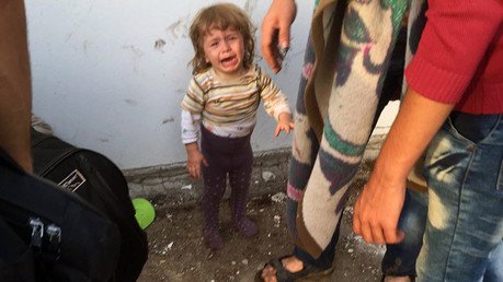 Desde el lugar de los hechos: Impactantes imágenes de la odisea de los refugiados en Hungría