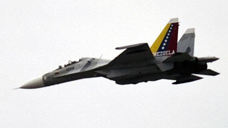 Venezuela: Se estrella un avión militar bolivariano en la frontera con Colombia