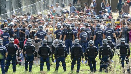 Hungría aprueba ley que permite utilizar al Ejército para enfrentar la crisis de refugiados