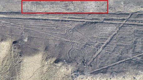 Dañan las líneas de Nazca escribiendo un nombre encima