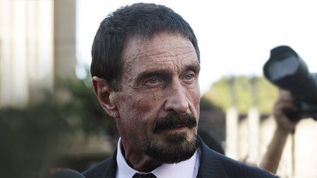 John McAfee: "China es capaz de tomar el control de EE.UU. a través de los medios cibernéticos"