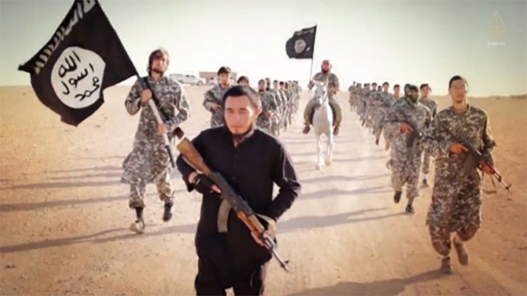 Un exrehén revela macabros detalles de los servicios 'médicos' en el Estado Islámico