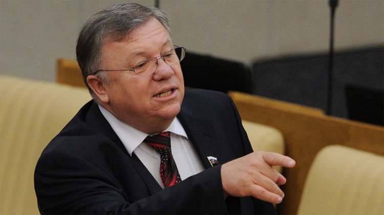 "No se habla de ninguna operación terrestre rusa en Siria"