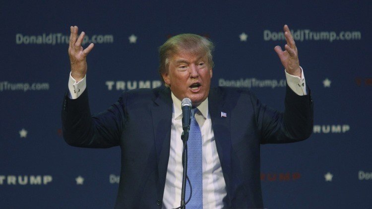 Trump critica la política alemana hacia los refugiados: "Lo que ha hecho Merkel es una locura"