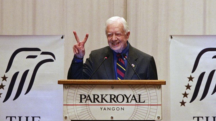 Moscú: El expresidente estadounidense Carter entregó a Rusia mapas de las posiciones del EI en Siria