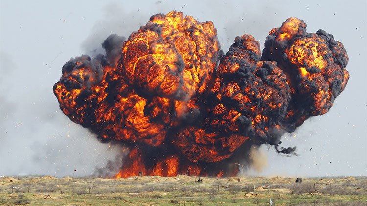 Video: Demoledor ataque del sistema lanzallamas Solntsepiok en Siria