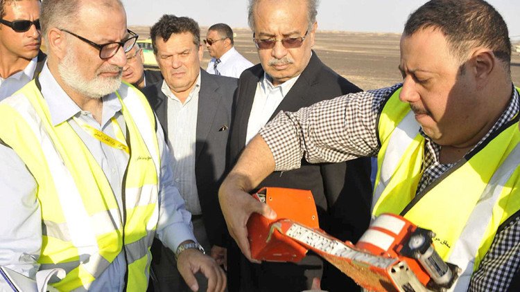 Hallan las cajas negras del avión ruso accidentado en Egipto