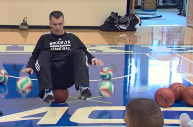 Basquetbolistas de NBA controlan la pelota peor que un multimillonario ruso