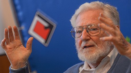 Exempleado del Departamento de Estado: "EE.UU. derrocó gobiernos en 50 países"