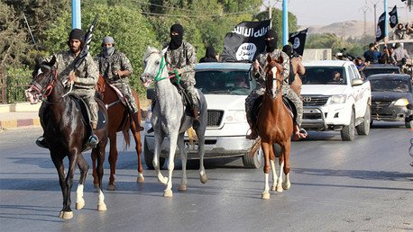 "Instructores de EE.UU. y Reino Unido entrenan a milicianos rusos para el EI en Afganistán"