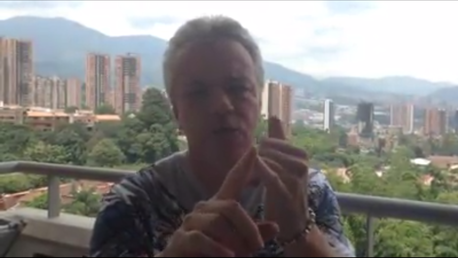 Video: Exsicario de Pablo Escobar repudia el "sucio" mundo criminal en un mensaje a los jóvenes