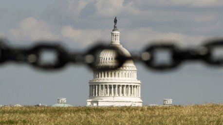 Paul Craig Roberts: "El uso impulsivo de la fuerza que hace Washington es un peligro para el mundo"