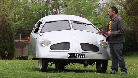 ¿Puede haber un coche peor, más feo y peligroso que este?
