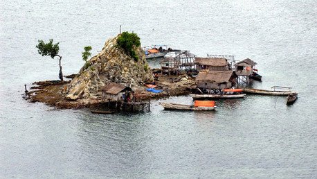 Niños del agua: impresionantes imágenes de la vida de la tribu nómada condenada a la desaparición